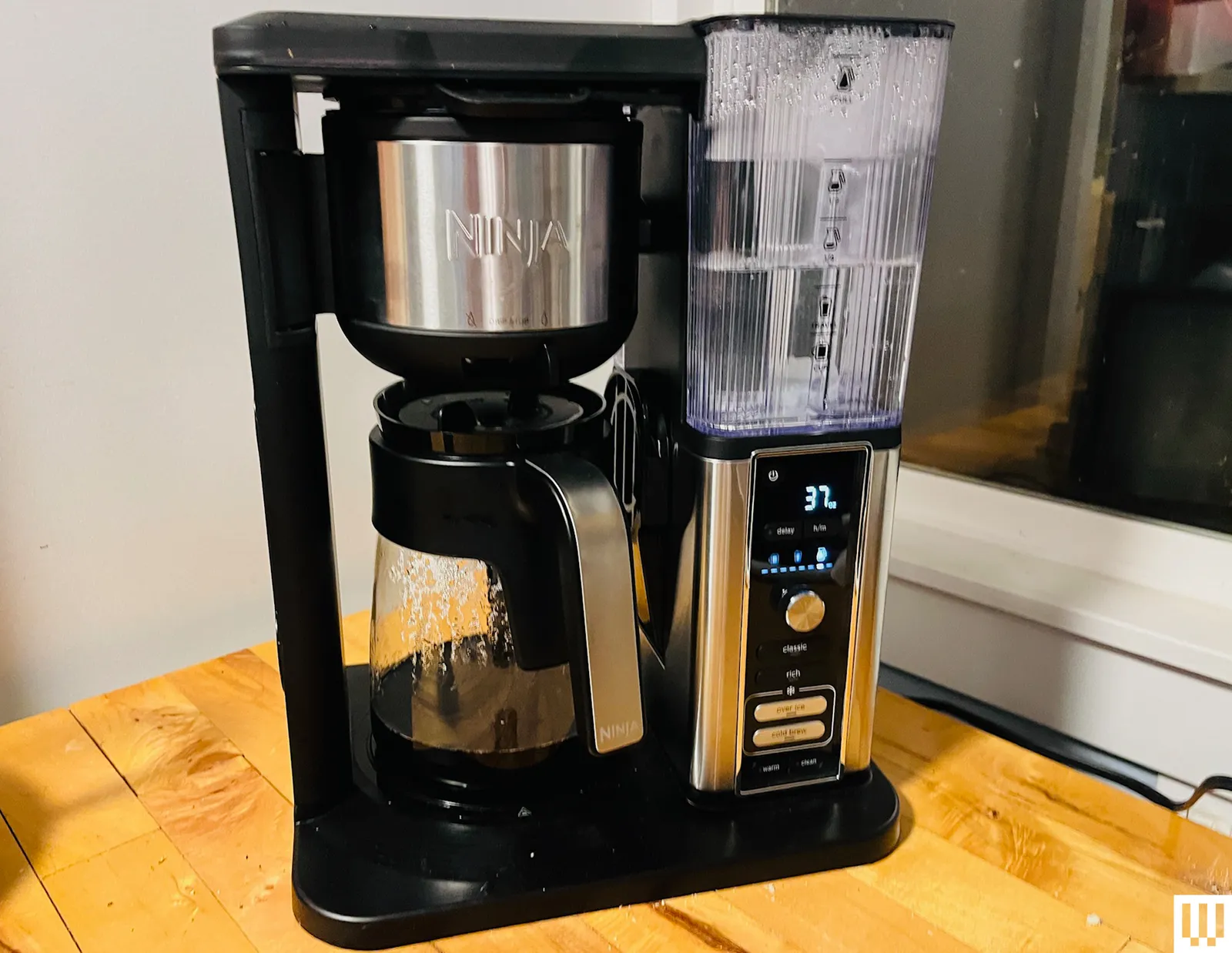 Image may contain Appliance Device Electrical Device and Mixer