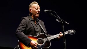 Bruce Springsteen Performs at Anti-ICE Benefit in Minneapolis