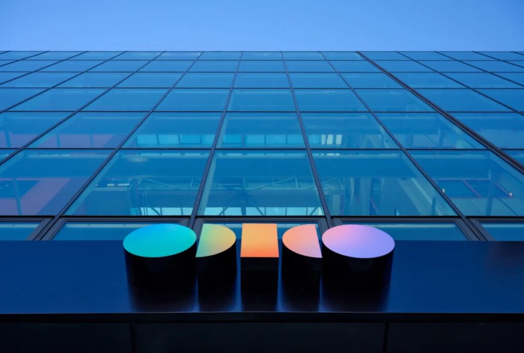 a photo of outside Odido