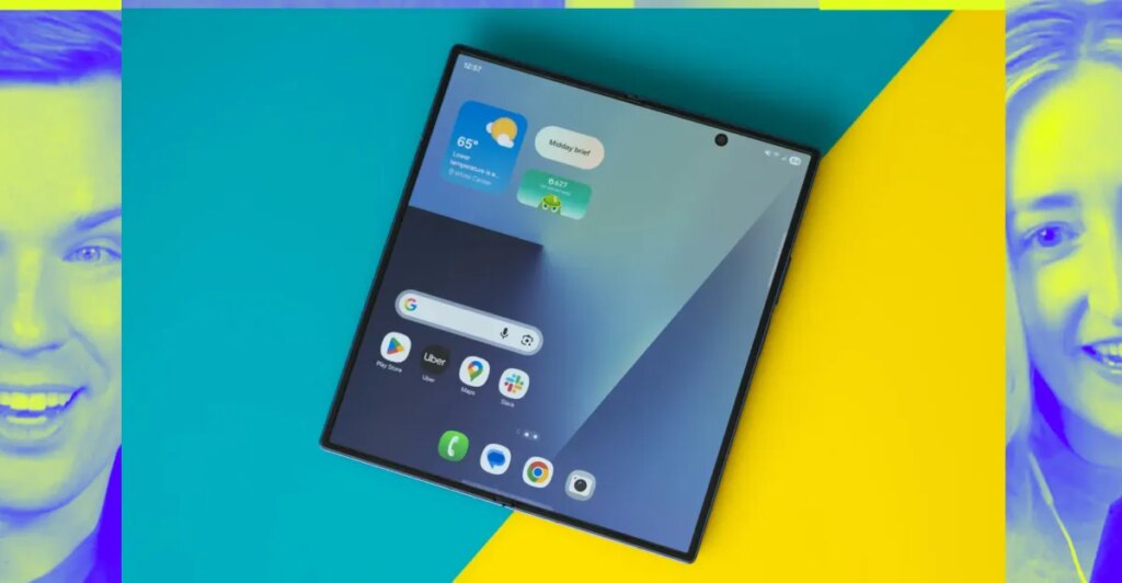 How to turn your foldable phone into a usable laptop replacement