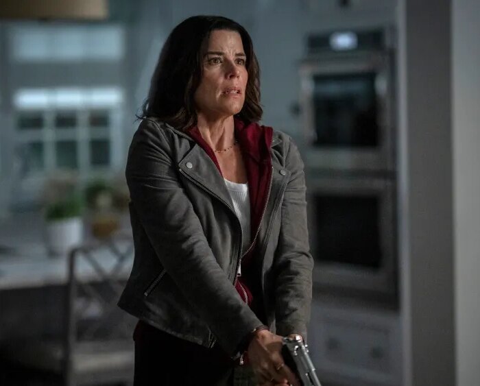Neve Campbell Could Not 'Live With Myself' if She Took Scream 6 Offer