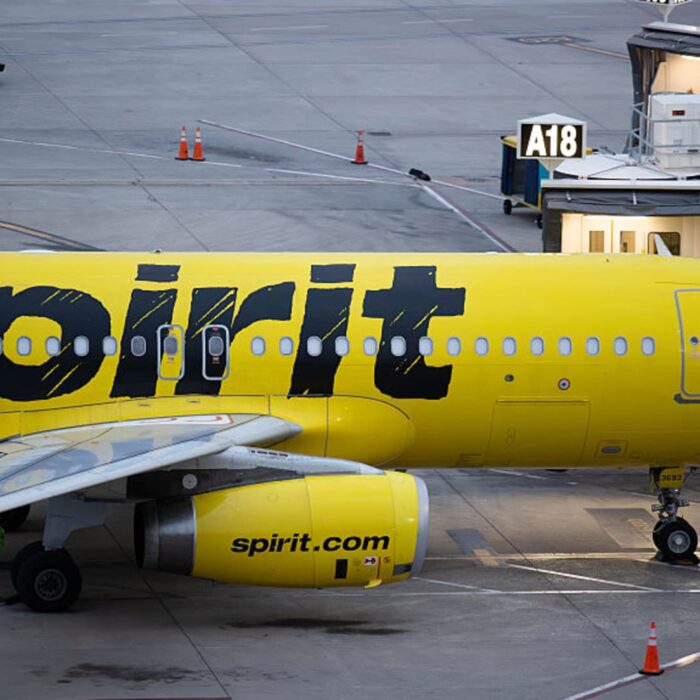 Spirit Airlines sells planes, calls back furloughed flight attendants