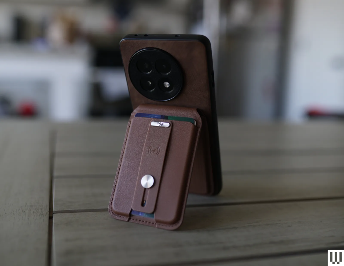 Image may contain Electronics Phone and Mobile Phone