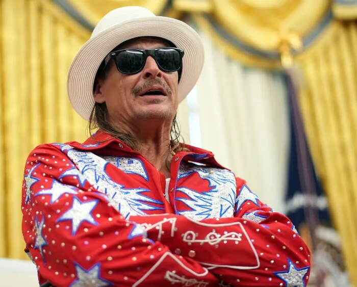 Army Opens Inquiry After Kid Rock's Personal Apache Helicopter Flyby