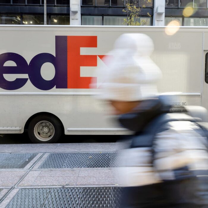 FedEx launches same-day delivery with OneRail to rival Amazon, Walmart