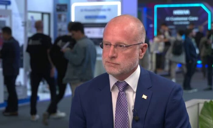 FCC Chair: Paramount deal for WBD is a lot 'cleaner'