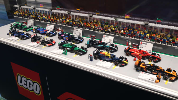 How Lego keeps beating the broader toy industry