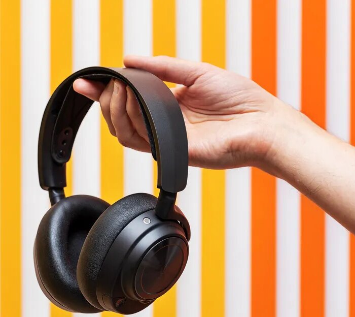 SteelSeries’ feature-packed Nova Pro Wireless headset is $80 off
