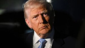 Trump Bought Up to $1.25 Million in Netflix Bonds Amid WB M&A Battle