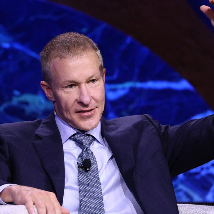 United Airlines CEO says fuel prices will hit first-quarter results