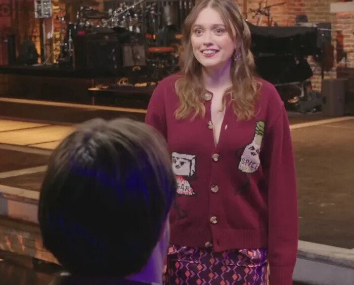 Aimee Lou Wood Pokes Fun at 'SNL' Teeth Sketch Ahead of Hosting in U.K