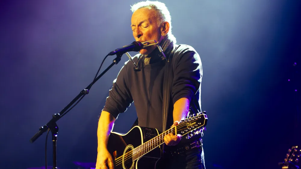 Bruce Springsteen Says Trump 'Can't Handle the Truth' in Minneapolis