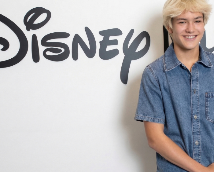 Hudson Stone Signs With Hollywood Records