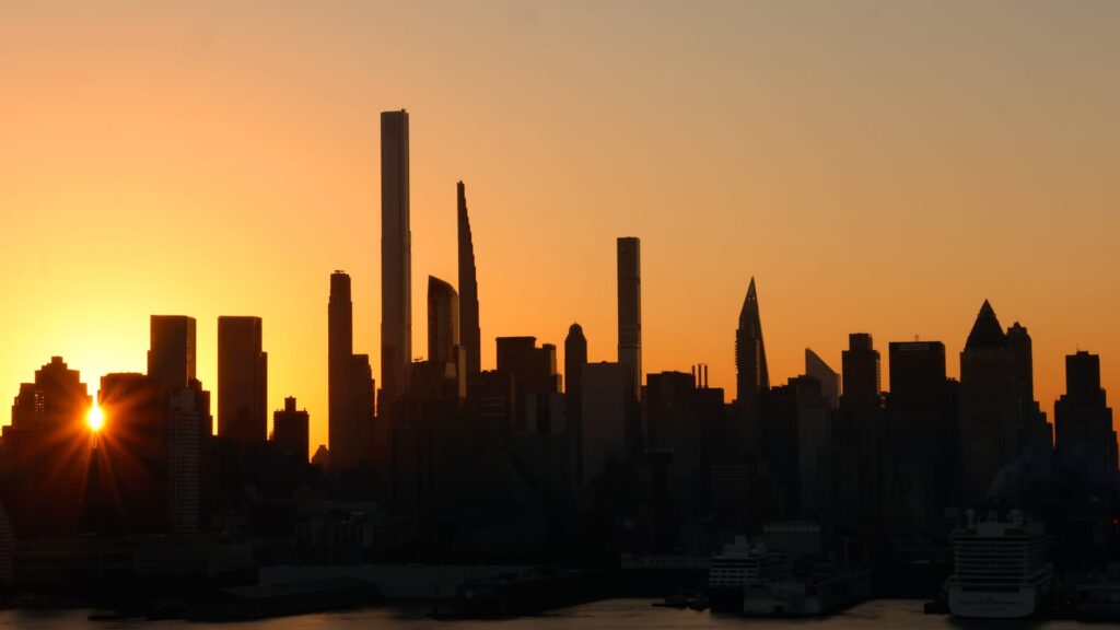 New York's pied-a-terre tax sets up legal fight over values