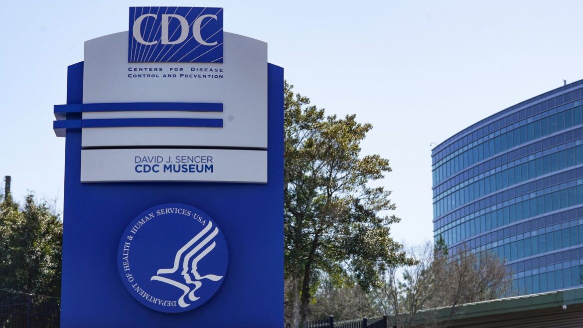 American tests positive in Congo