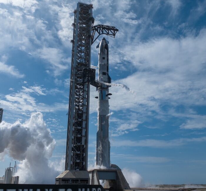 Once again, SpaceX has set a new record for the tallest rocket ever built