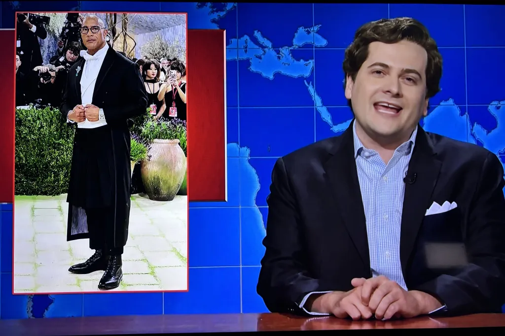 'SNL' Tucker Carlson Critiques the Met Gala, Slams the 'Michael' Movie