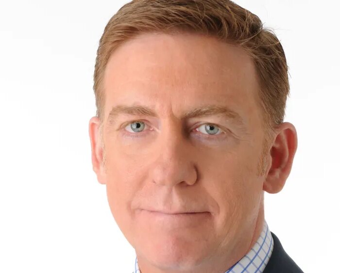 Bill Owens, Ex-'60 Minutes' Boss, Scorns CBS News Overhaul of Show