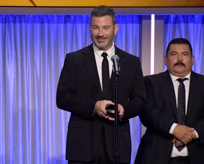 Jimmy Kimmel Thanks 'Pumpkin McPornhumper' Trump For His Peabody Award