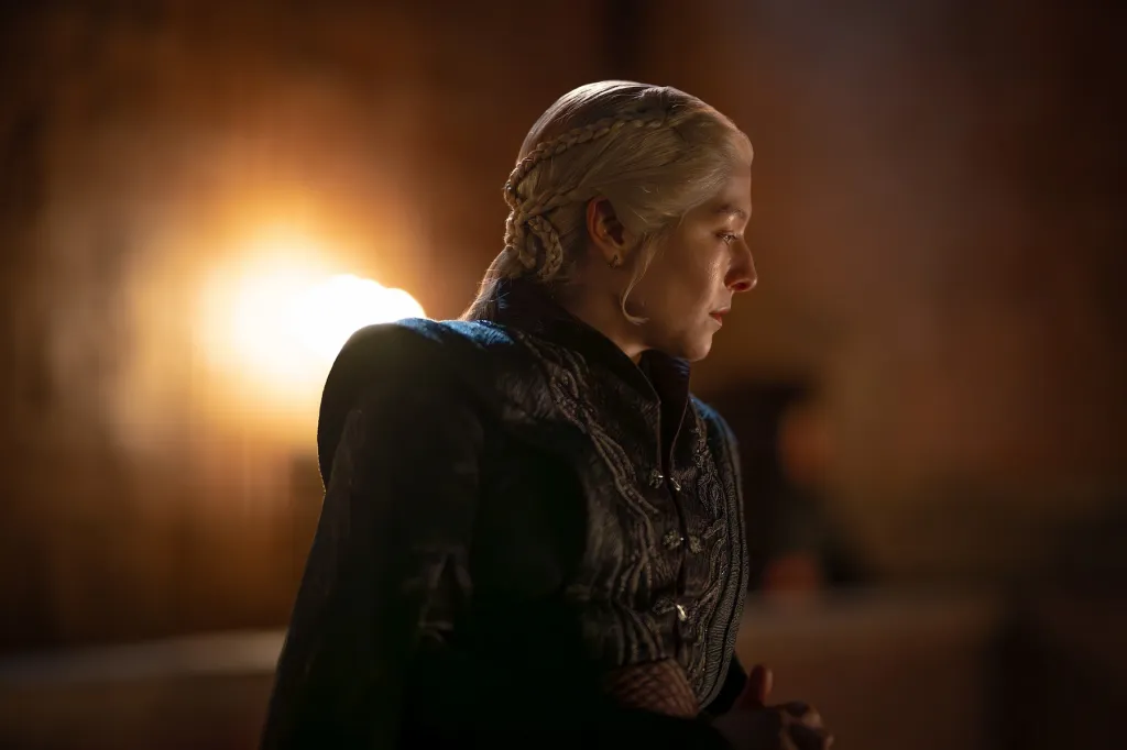 Rhaenyra and Daemon Take Iron Throne