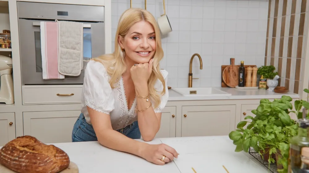Holly Willoughby Heads to YouTube for New Lifestyle Series 'Together'
